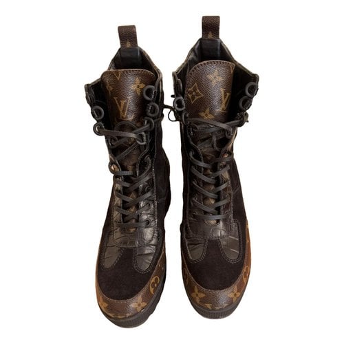 Pre-owned Louis Vuitton Leather Ankle Boots In Brown