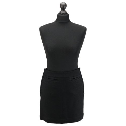 Pre-owned Chanel Wool Mini Skirt In Black