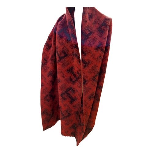 Pre-owned Tommy Hilfiger Wool Scarf In Burgundy
