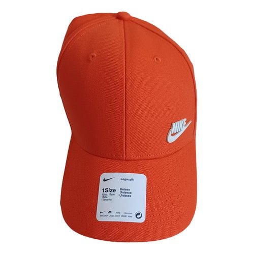 Pre-owned Nike Cap In Red