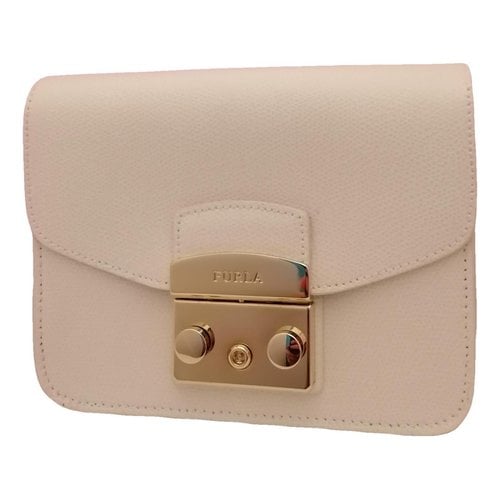 Pre-owned Furla Metropolis Leather Clutch Bag In White