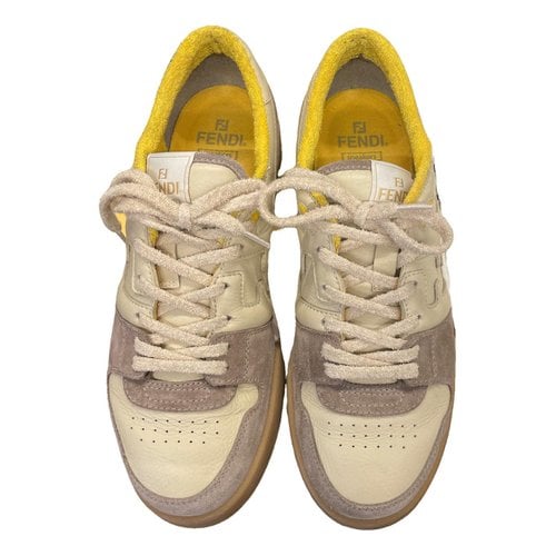 Pre-owned Fendi Leather Low Trainers In Brown