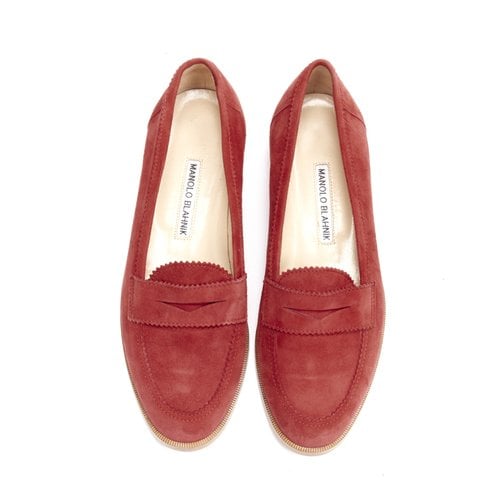 Pre-owned Manolo Blahnik Flats In Red