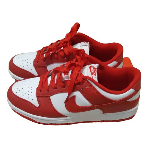 Pre-owned Nike Sb Dunk Low Leather Low Trainers In Red