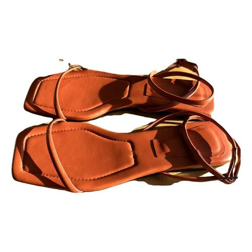 Pre-owned Massimo Dutti Leather Sandal In Orange