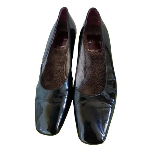 Pre-owned Bruno Magli Patent Leather Ballet Flats In Black