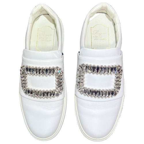 Pre-owned Roger Vivier Leather Flats In White