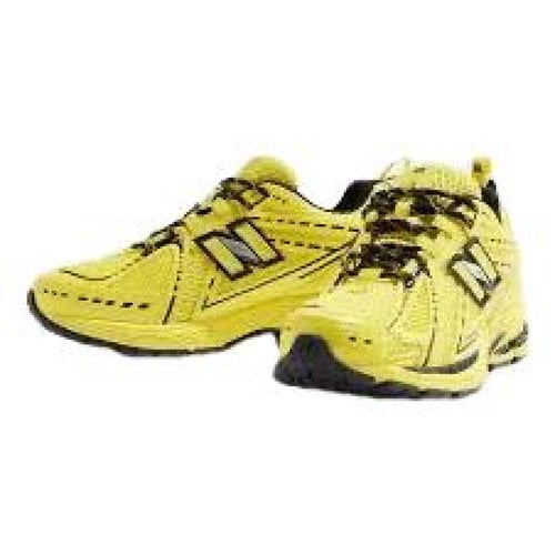 Pre-owned New Balance Low Trainers In Yellow