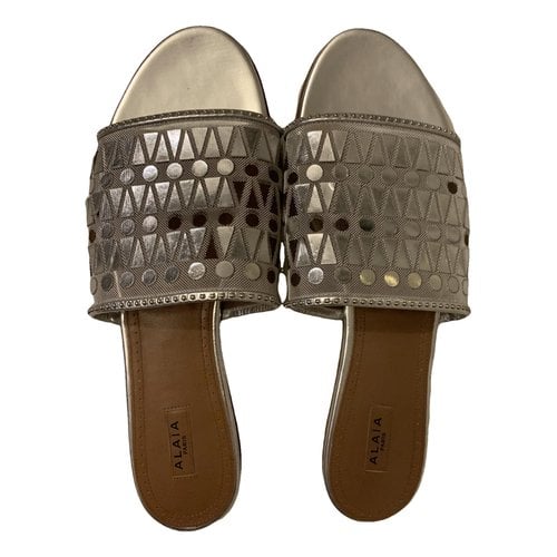 Pre-owned Alaïa Leather Mules & Clogs In Silver