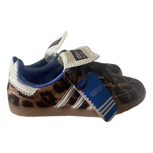 Pre-owned Adidas Originals Samba Faux Fur Trainers In Brown
