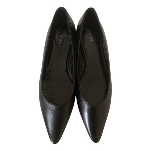 Pre-owned The Row Leather Ballet Flats In Black
