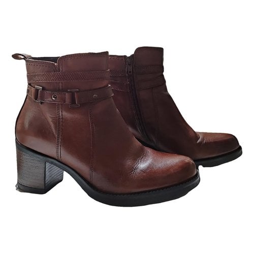 Pre-owned Tamaris Leather Snow Boots In Brown