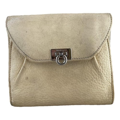 Pre-owned Ferragamo Leather Small Bag In Beige