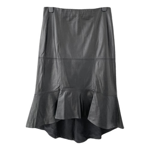 Pre-owned Alice And Olivia Leather Mid-length Skirt In Black