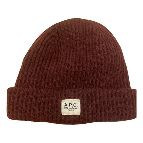 Pre-owned Apc Cashmere Hat In Burgundy