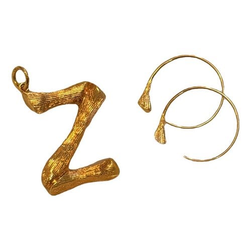 Pre-owned Celine Alphabet Earrings In Gold
