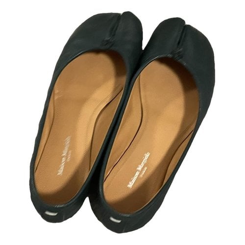Pre-owned Maison Margiela Leather Ballet Flats In Green