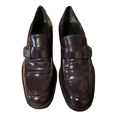 Pre-owned Prada Leather Flats In Purple