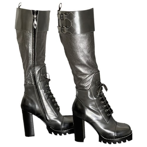 Pre-owned Louis Vuitton Leather Boots In Metallic