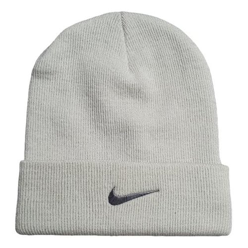 Pre-owned Nike Hat In White