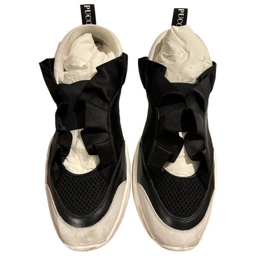 Pre-owned Emilio Pucci Leather Trainers In Black
