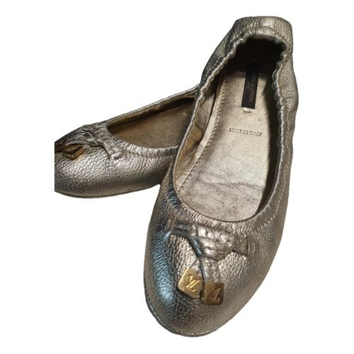 Pre-owned Louis Vuitton Joy Leather Ballet Flats In Gold