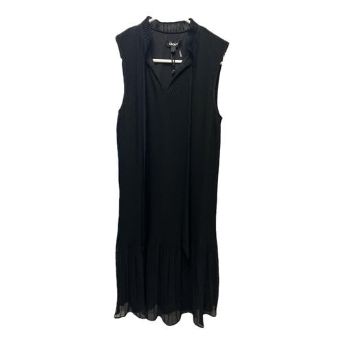Pre-owned Dkny Mid-length Dress In Black