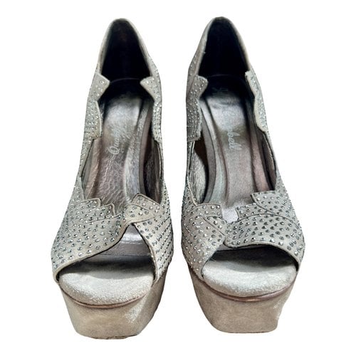 Pre-owned Jeffrey Campbell Heels In Silver