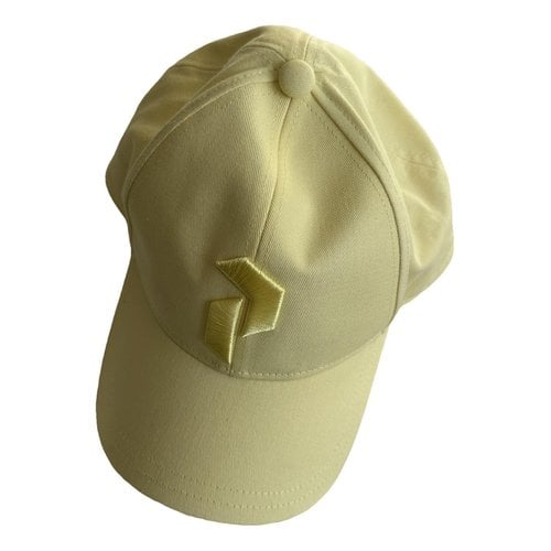 Pre-owned Peak Performance Cloth Cap In Yellow