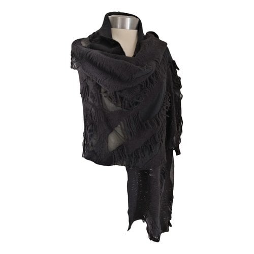 Pre-owned C.p. Company Wool Stole In Black
