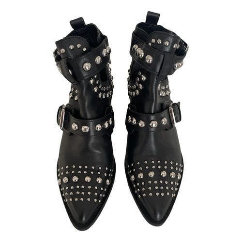 Pre-owned Kurt Geiger Leather Buckled Boots In Black