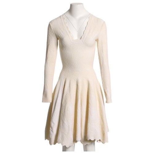 Pre-owned Alaïa Wool Mid-length Dress In Ecru