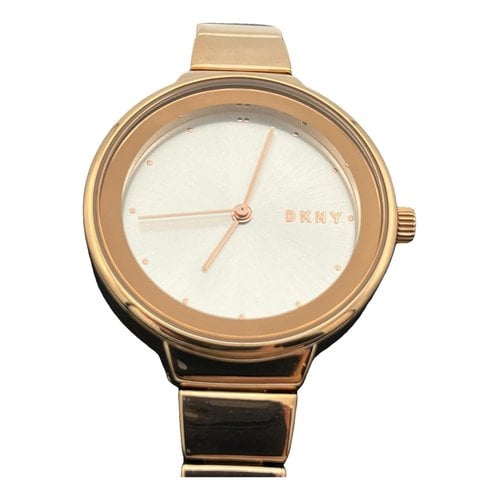 Pre-owned Dkny Watch In Pink