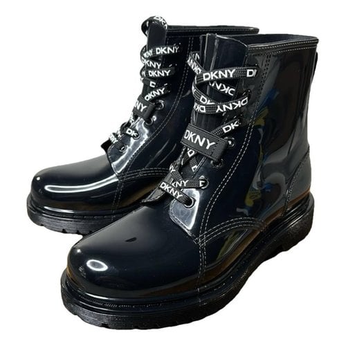 Pre-owned Dkny Boots In Black