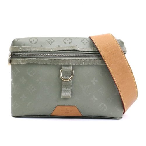 Pre-owned Louis Vuitton Cloth Satchel In Grey