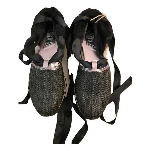 Pre-owned Gioseppo Faux Fur Sandal In Black