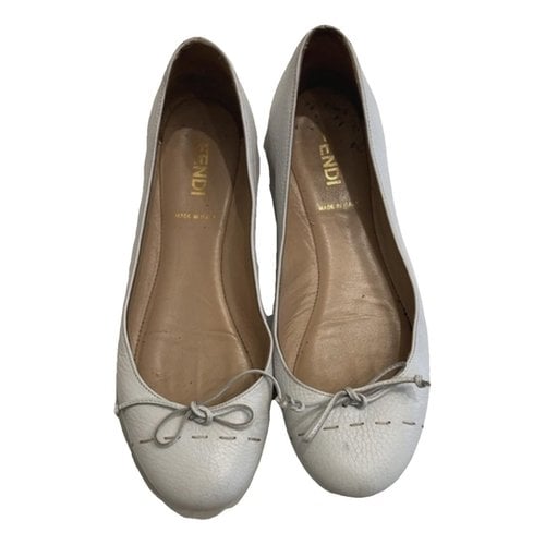 Pre-owned Fendi Leather Ballet Flats In White