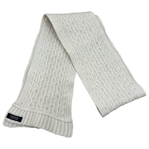 Pre-owned Burberry Wool Scarf In White