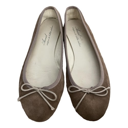 Pre-owned Anniel Ballet Flats In Brown