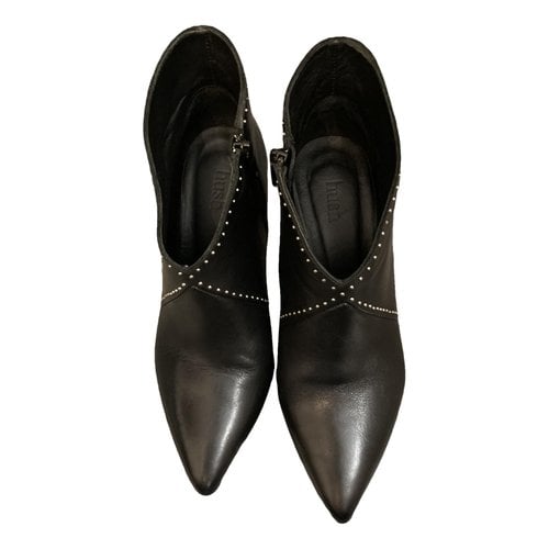Pre-owned Hush Leather Ankle Boots In Black