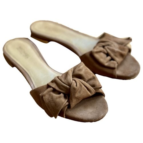 Pre-owned Michael Kors Leather Mules In Beige