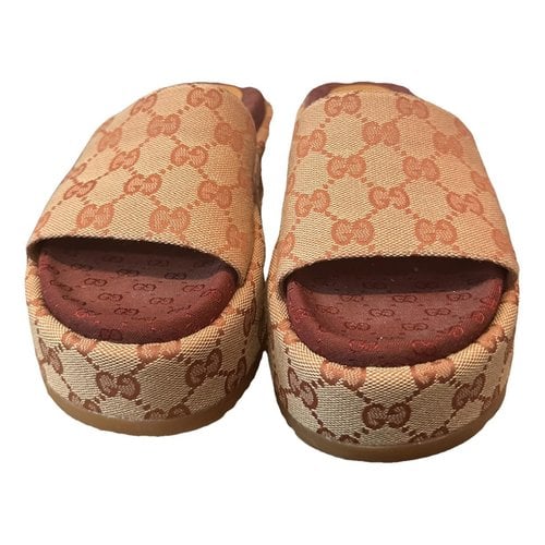 Pre-owned Gucci Double G Cloth Sandal In Burgundy