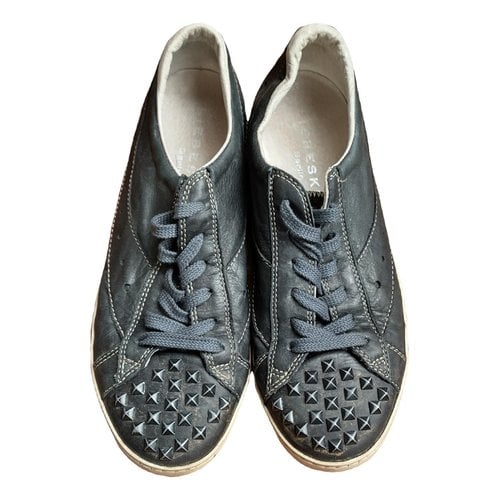 Pre-owned Liebeskind Leather Trainers In Grey