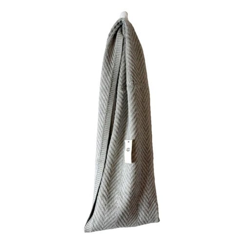 Pre-owned Ugg Wool Scarf In Grey