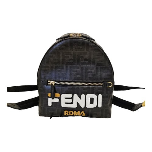 Pre-owned Fendi Cloth Backpack In Black