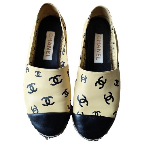 Pre-owned Chanel Leather Espadrilles In Yellow