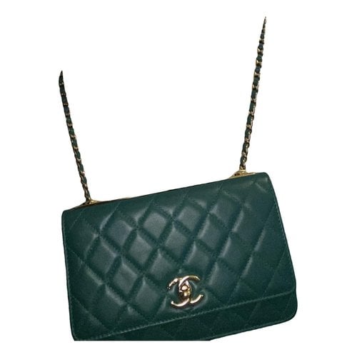 Pre-owned Chanel Trendy Cc Wallet On Chain Leather Crossbody Bag In Green