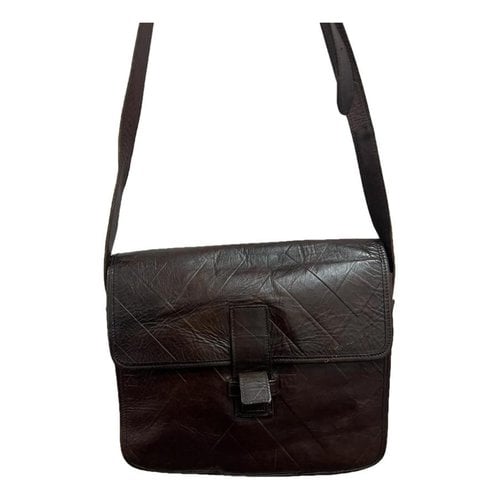 Pre-owned Fendi Anna Selleria Leather Handbag In Burgundy