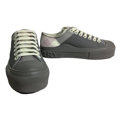 Pre-owned Burberry Cloth Trainers In Grey