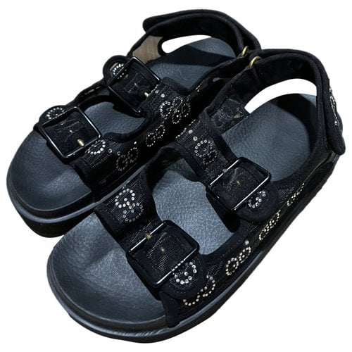 Pre-owned Gucci Cloth Sandal In Black
